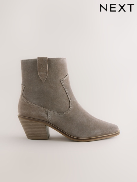 Nerc rjava - Forever Comfort® Cowboy Block Heel Ankle Boots (F17919) | € 64