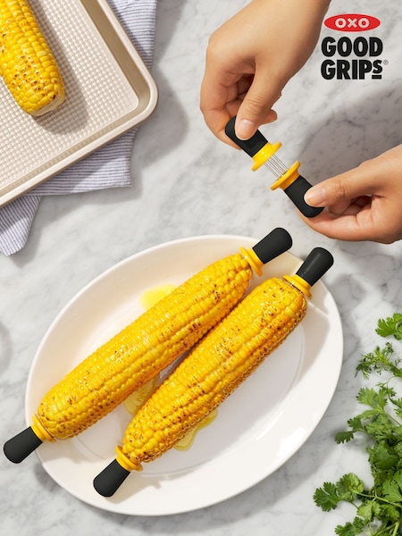 Oxo 8 Piece Silver Good Grips Corn Holder Set (F18414) | €20