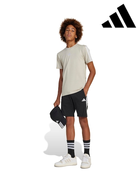 adidas Black/White Shorts (F18442) | R$ 180