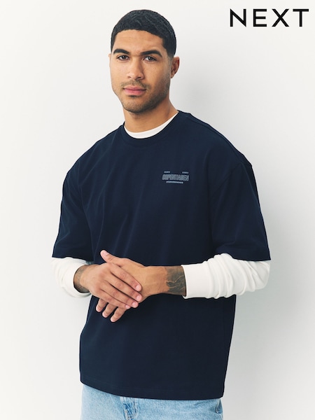 Bleu marine - Ajustement régulier - T-shirt épais imprimé graphique (F21382) | € 16