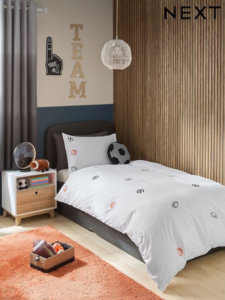 Pleated Embroidered Sports Duvet Cover and Pillowcase Set (F21522) | €50 - €62