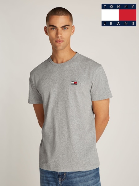 Gris - Tommy Jeans Regular Fit Badge 100% Cotton T-Shirt (F21556) | 50 €