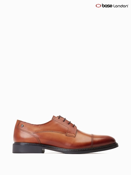 Brun - Base London Magnus À lacets Embout Chaussures (F23792) | € 96