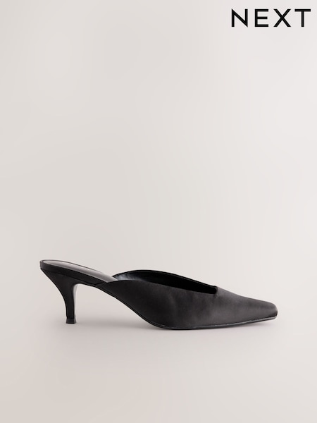 Negro - Forever Comfort® Chisel Closed Toe Mules (F24104) | 48 €