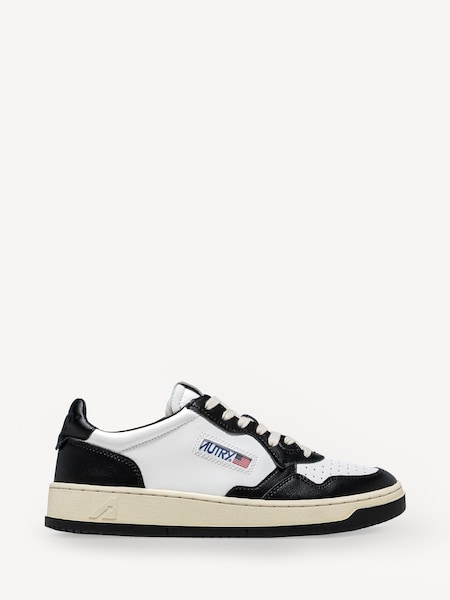 AUTRY Black Womens Medalist Low Trainers (F24463) | AED1,019