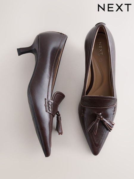 Choc Brown Forever Comfort® Premium Leather With Motionflex Point Toe Tassel Heels Loafers (F24478) | R$ 565