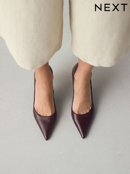 Berry Red Standard/Wide Fit Forever Comfort® Leather Mid Court Shoes (F24479) | R$ 385