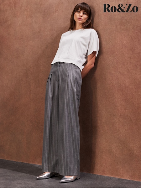 Ro&Zo Grey Pinstripe High Waist Trousers (F25527) | 5,948 UAH