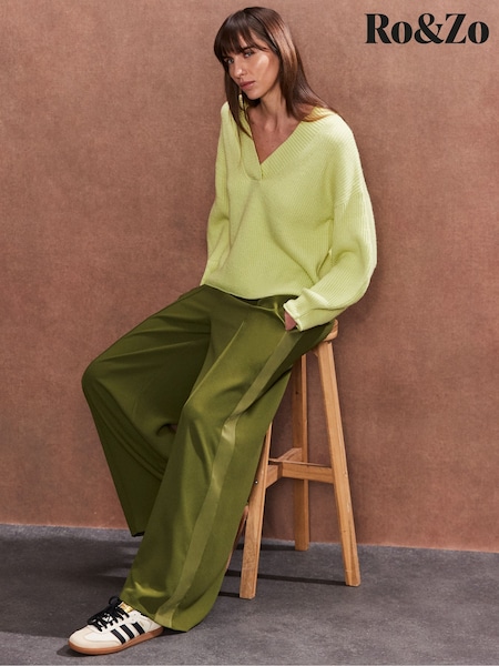 Ro&Zo Green Satin Side Stripe Trousers (F25534) | 5,948 UAH