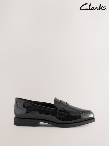 Schwarzes Lackleder - Clarks Older Girls Tappa Edge Loafers (F26611) | 59 € - 62 €