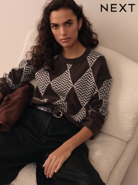 Chocolate Brown Argyle 100% Lambswool Crew Neck Jumper (F27664) | €60