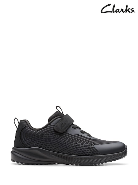 Clarks Black Younger Boys Deyes Dash Trainers (F28209) | €33 - €36