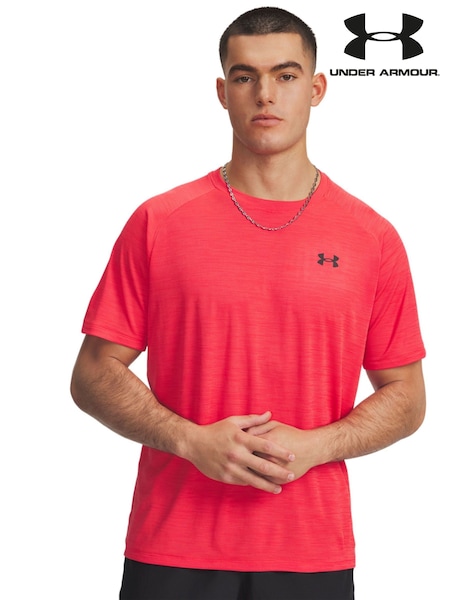 Under Armour Red Tech Short Sleeve Crew Sweatshirt (F28408) | R$ 295