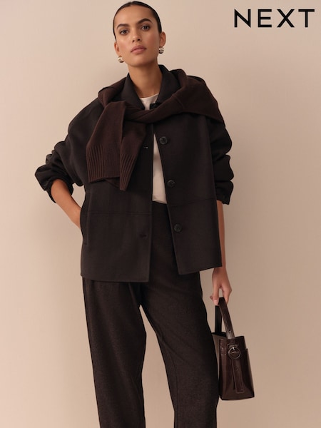 Chocolate Brown Handsewn Button Through Jacket (F29074) | R$ 915