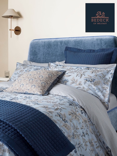 Bedeck of Belfast Powder Blue Linen Lorelei 100% Cotton Cushion (F29354) | R$ 495