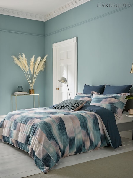Harlequin Cascade Oscillation Duvet Cover and Pillowcase Set (F29372) | 470 QAR - 792 QAR