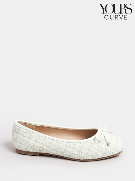 Blanc - Ballerines Boucle extra-large Yours Curve (F30340) | € 32