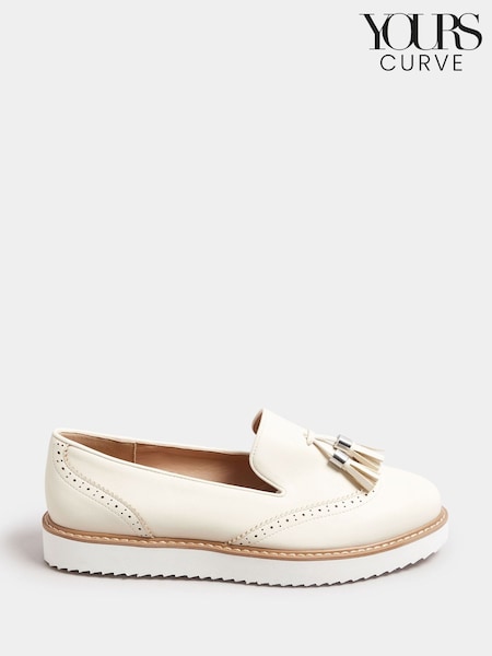 Yours Curve White Extra-Wide Fit Brogued Tassle Loafers (F30341) | €54