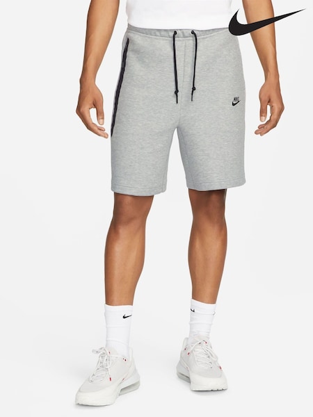 Nike Grey Tech Fleece Shorts (F30667) | €86