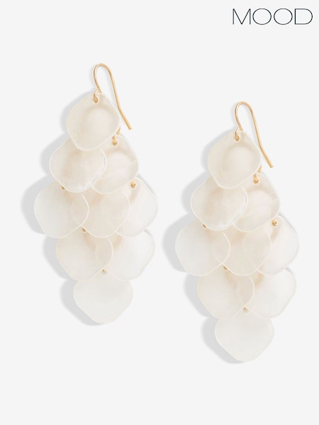 Mood Tone White Layered Shell Chandelier Drop Earrings (F30695) | kr360