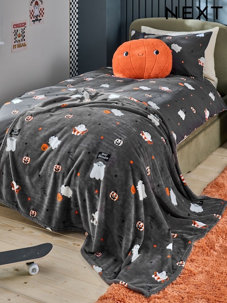 Halloween Throw (F30829) | €15 - €23
