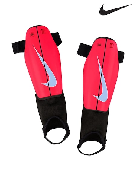 Nike Red Charge Kids Football Shin Guards (F31232) | €27