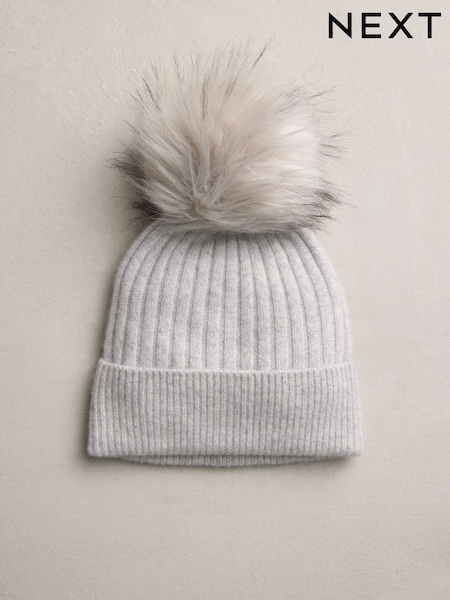 Pale Grey 100% Cashmere Knitted Pom Hat (F33303) | R$ 330