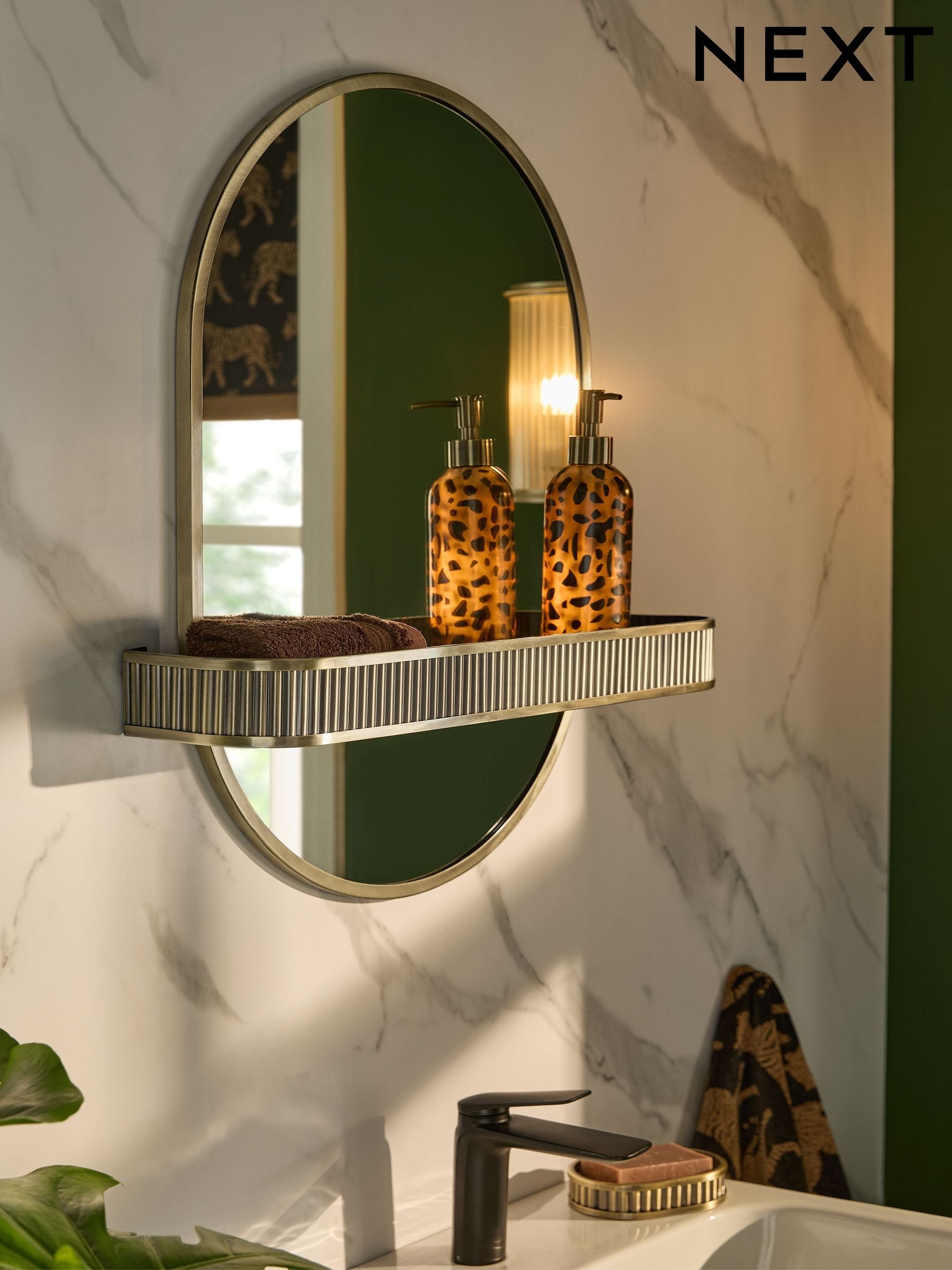 next DECO WALL MIRROR 壁掛け鏡 ガラスファセット装飾 楽天市場】【10%OFF】 鏡 壁掛け 洗面台 鏡 ウォールミラー 洗面