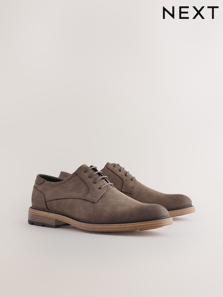 Brown Contrast Sole Derby Shoes (F33965) | €48