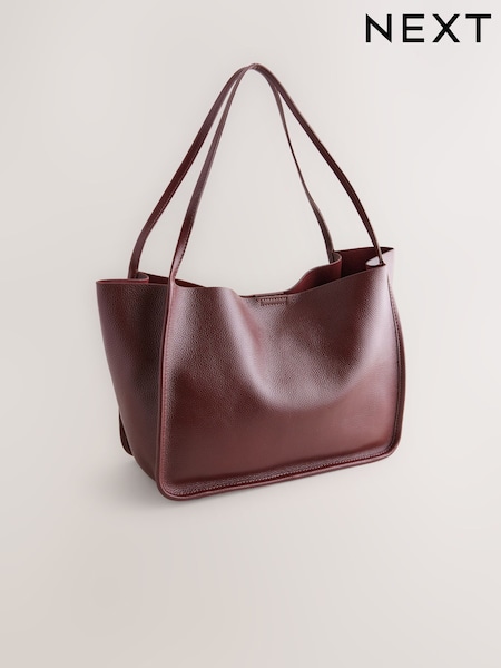 Berry Leather Hand Held Bag (F36732) | €110