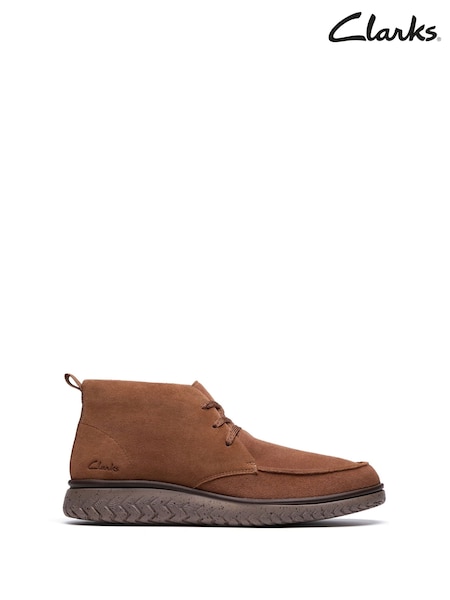 Clarks Red Relax Lite Moc Ankle Boots (F37539) | €83