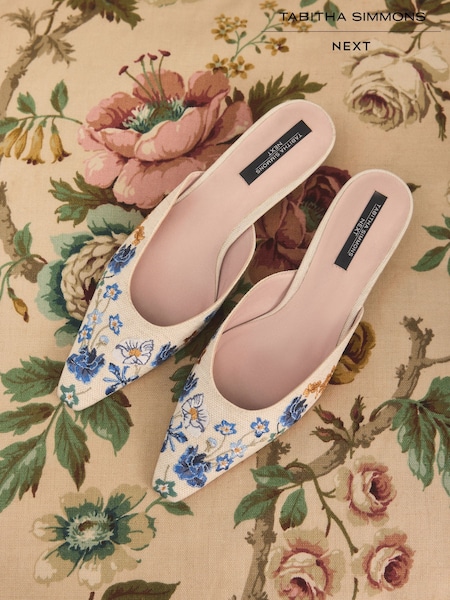 Bone Tabitha Simmons x Next Willow Embroidery Bow Detail Kitten Mules (F37672) | €183.50