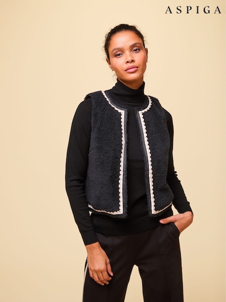 Aspiga Trim Detail Fleece Gilet (F37928) | €96