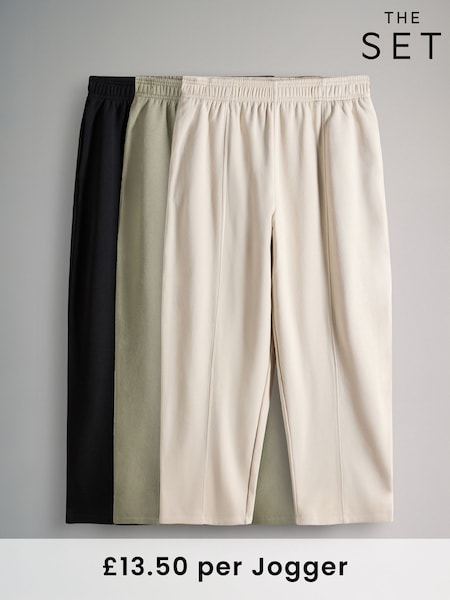The Set 3 Pack Barrel Leg Joggers (F38521) | R$ 415
