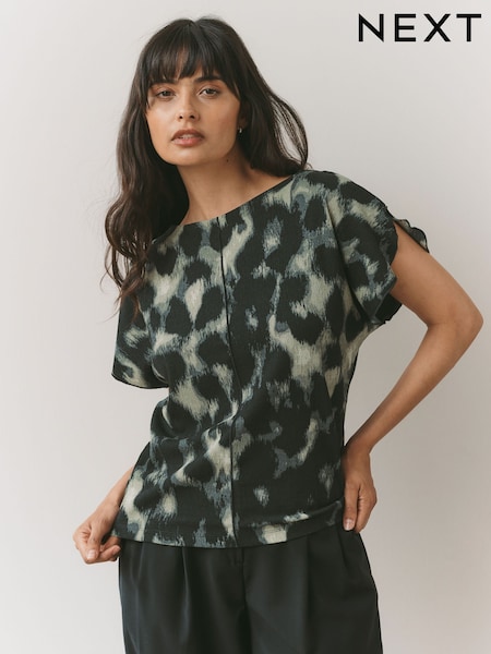 Green Animal Print Flutter Sleeve Textured Smart Top (F38710) | 855 UAH