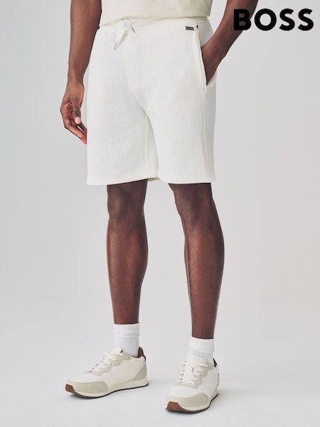 BOSS Casual Shorts (F44110) | €105