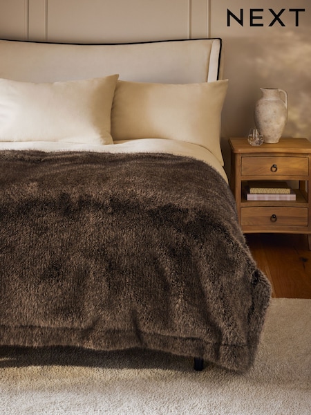 Brown Bear Faux Fur Throw (F45133) | 318 QAR - 710 QAR