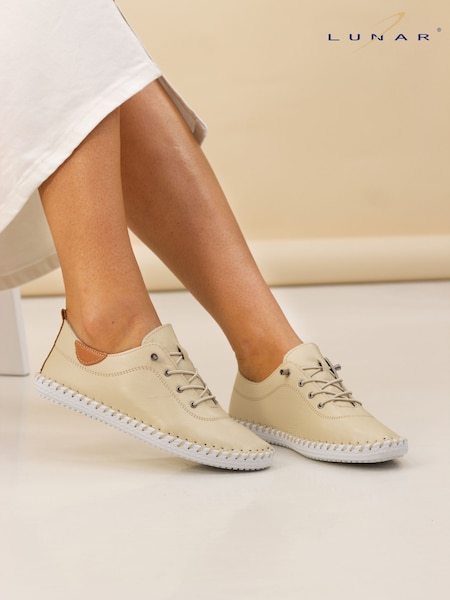 Lunar Cream St Ives Plimsoll Shoes (F46654) | € 59