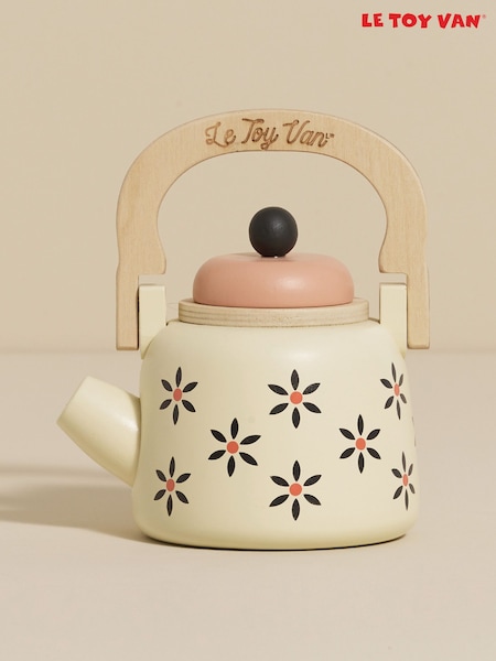 Le Toy Van Vintage Wooden Kettle (F49035) | €27