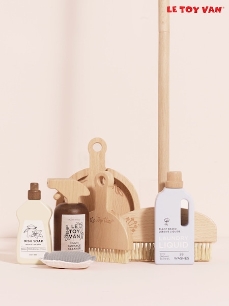 Le Toy Van Cleaning Set (F49048) | €54