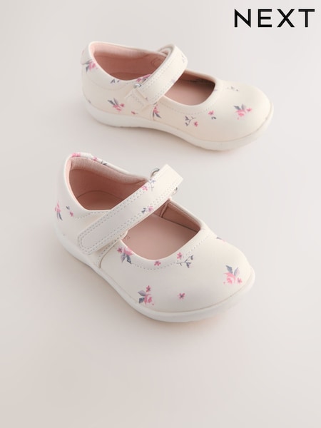 Neutral Wide Fit (G) First Walker Mary Jane Shoes (F49155) | R$ 215