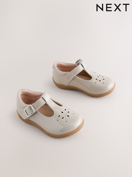 Mocha Brown Wide Fit (G) First Walker T-Bar Touch Fastening Shoes (F49157) | R$ 255