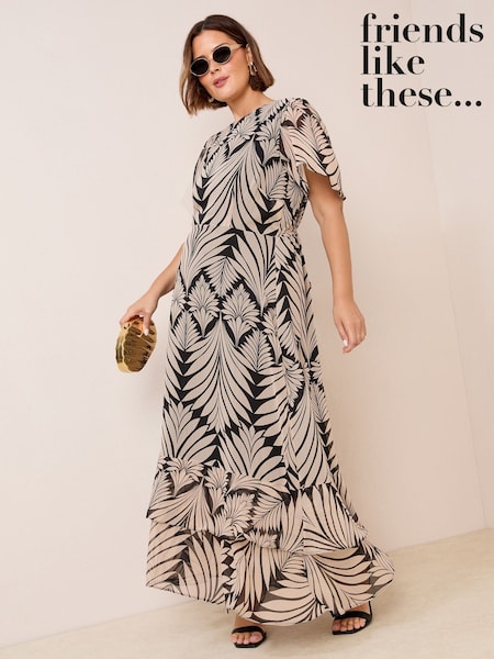 Friends Like These Black Curve Short Sleeve Chiffon Tiered Maxi Dress (F49431) | €75