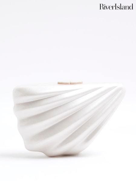 River Island Cream Shell Clutch Bag (F50303) | 178 QAR
