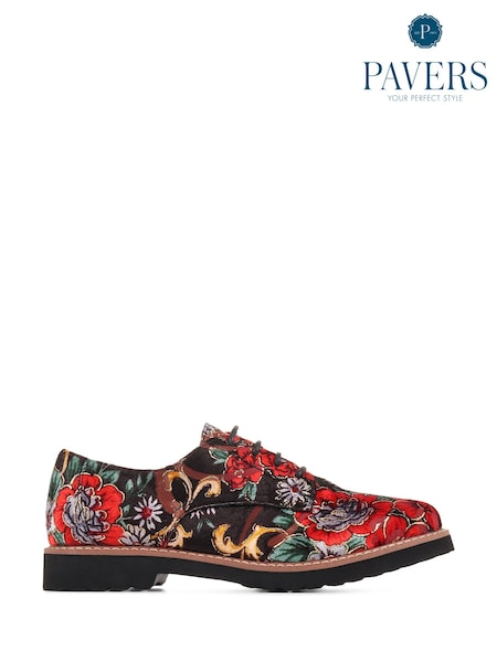 Pavers Lightweight Lace-Up Shoes (F51664) | €32