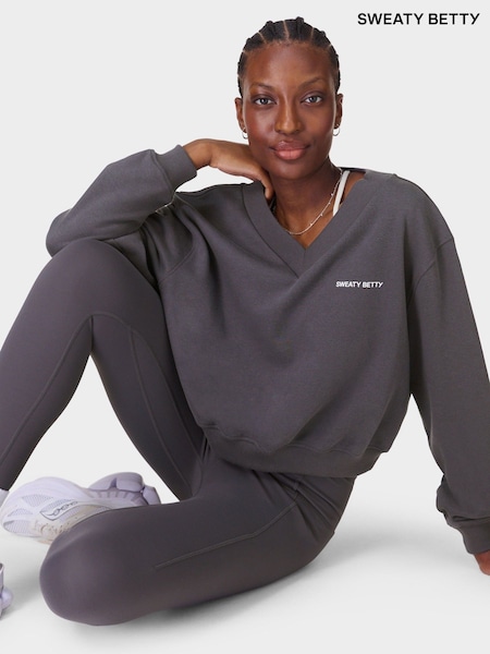 Szary - Sweaty Betty Revive Crop V-Neck Sweat Top (F53756) | 410 zł