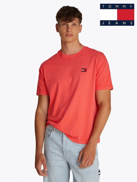 Roșu - Tricou Tommy Jeans Croială clasică Badge din 100% bumbac (F54725) | 261 LEI