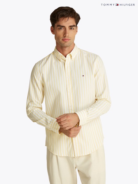 Tommy Hilfiger Cream Regular Fit Flex Poplin Stripe 100% Cotton Shirt (F55145) | R$ 840
