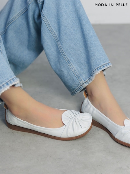 Moda in Pelle Echium Slip-On Leather Flat With Twisted Knot Detail Shoes (F56827) | ₪347