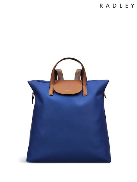 Radley Medium Pocket Essentials Zip Top Backpack (F57784) | €164